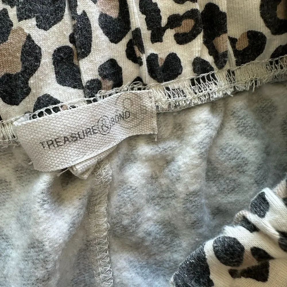 Leopard Print Joggers - Picture 2 of 4